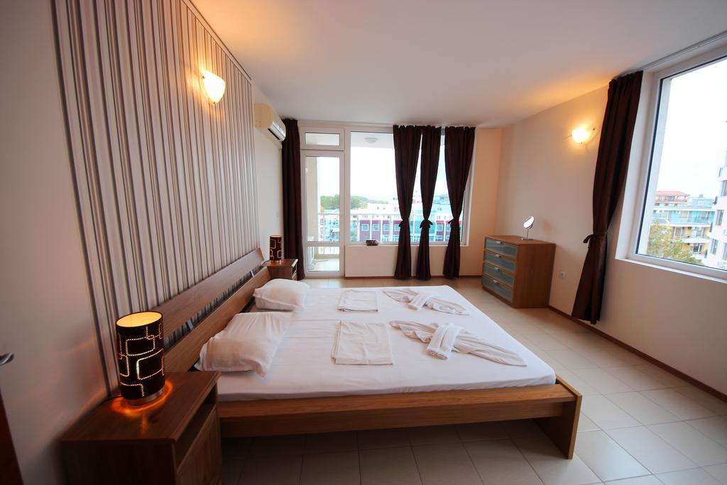 Menada Apartments In Pantai Sunny Luaran gambar