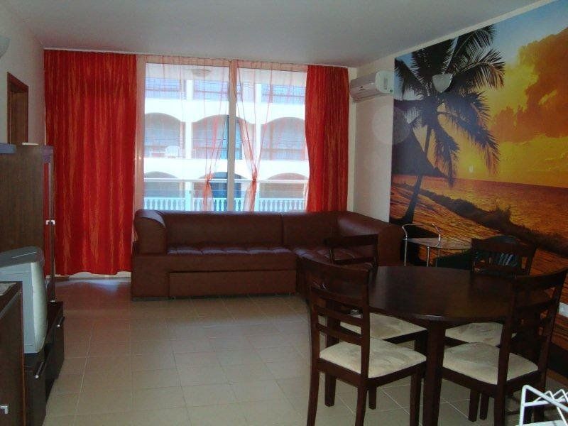 Menada Apartments In Pantai Sunny Luaran gambar